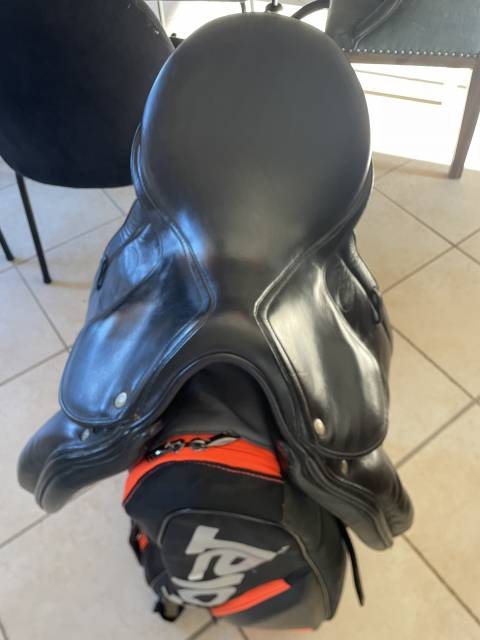 Sella da dressage Devoucoux  17.5" - 2016