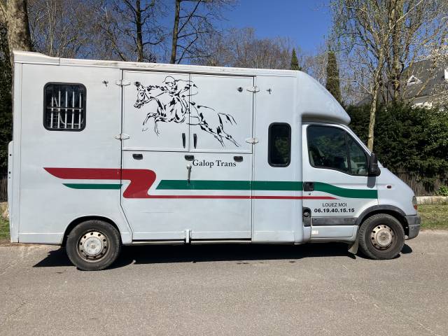 Van per Cavalli Renault Master 2004 Occasione