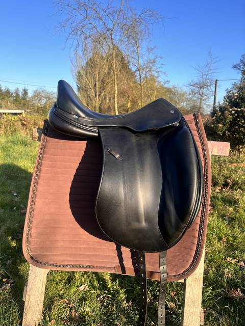 Sella da dressage Hermès Corlandus 17.5" - 2011