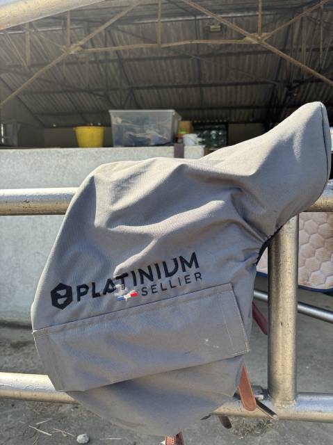 Sella da salto ostacoli Time Rider  17.5" - 2024