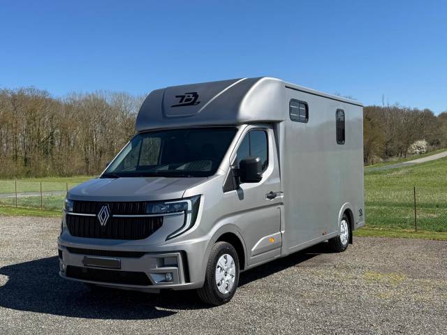 Van per Cavalli TBST Renault Master 2025 Nuovo