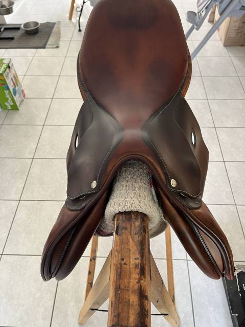 Sella da salto ostacoli Butet  18" - 2011