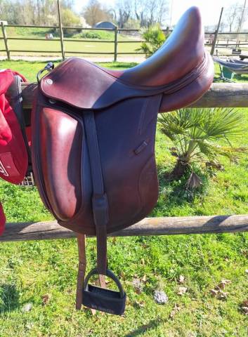 Sella da dressage CWD  17" - 2017