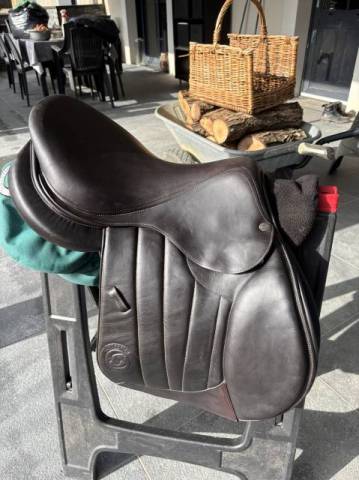 Sella da corse Forestier  17" - 2022