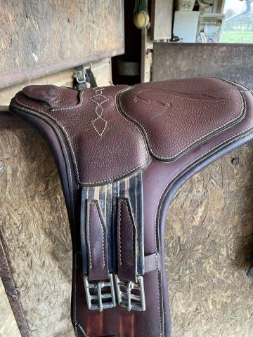 Sella da salto ostacoli Antar&egrave;s  17.5" - 2023