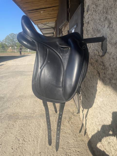 Sella da dressage Devoucoux  17.5" - 2016