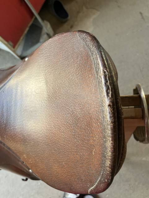 Sella salto ostacoli in cuoio 17”