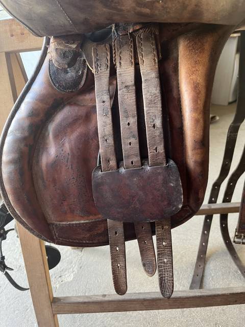 Sella salto ostacoli in cuoio 17”