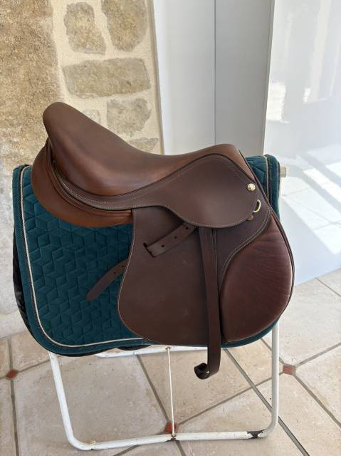 Sella mista Eric Thomas  16.5" - 2024