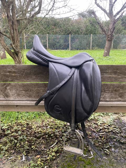 Sella da dressage  Artisan 18" - 2020