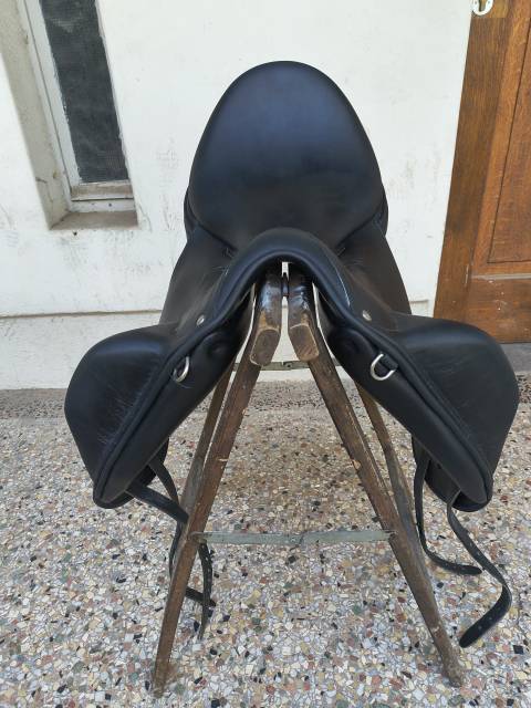 Sella da dressage Childeric DJO 17.5" - 2023