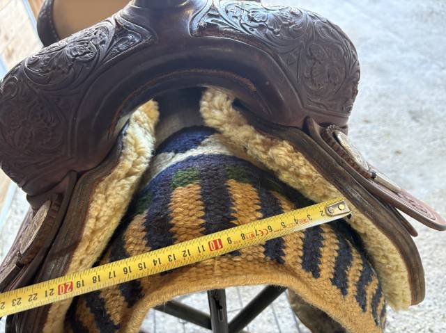 Sella western   16" - 2017