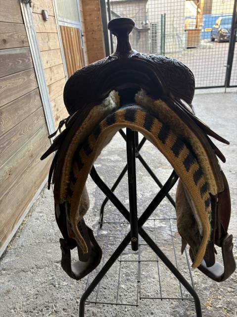 Sella western   16" - 2017