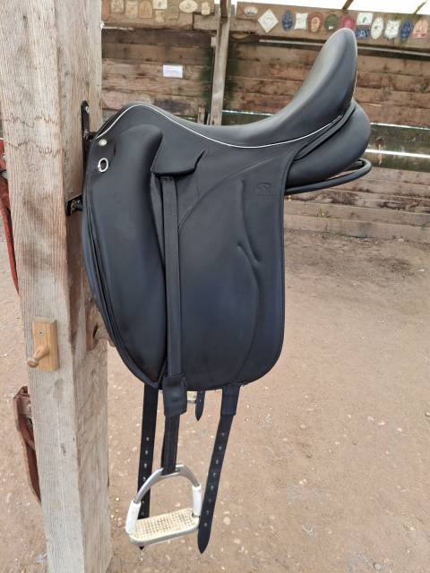 Sella da dressage Devoucoux  17.5" - 2015