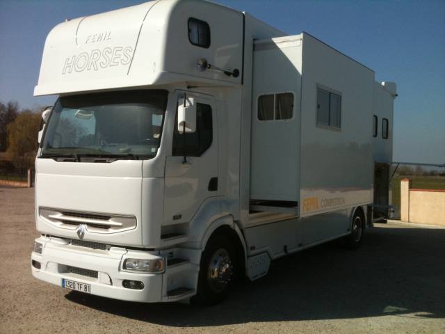 Camion per Cavalli Renault PRENIUM 2001 Occasione
