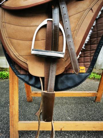 Sella da trekking Barefoot   16" - 2006