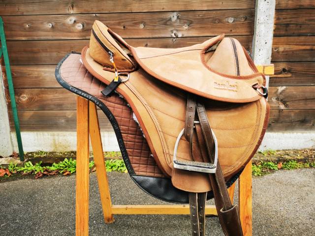 Sella da trekking Barefoot   16" - 2006