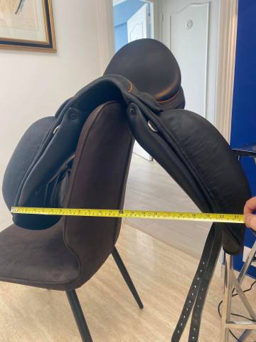 Sella da dressage Childeric  17" - 2022