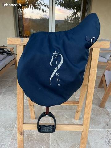 Sella da salto ostacoli Antarès  17" - 2018