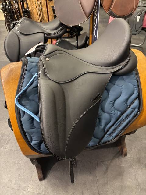 Sella da dressage Norton  17" - 2024