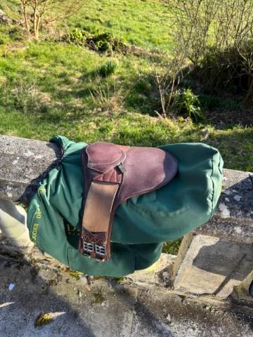 Sella da salto ostacoli Devoucoux  17.5" - 2022