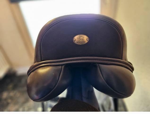 Sella da dressage Fairfax  17.5" - 2019