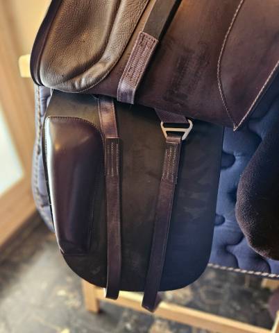 Sella da dressage Fairfax  17.5" - 2019