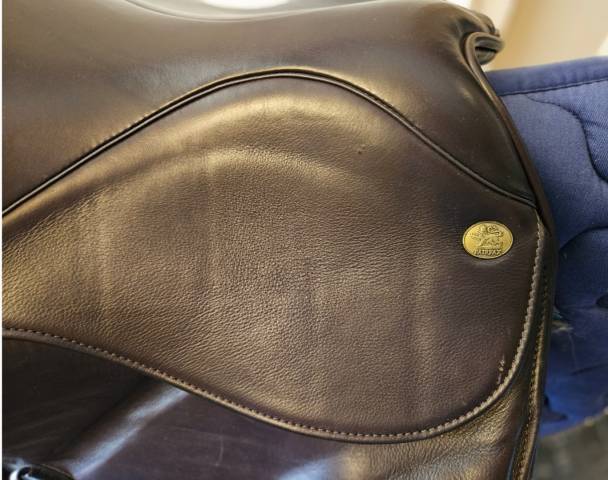 Sella da dressage Fairfax  17.5" - 2019