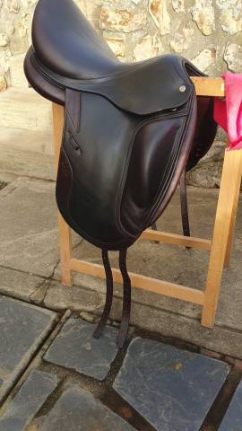 Sella da dressage CWD SE08 17.5" - 2018
