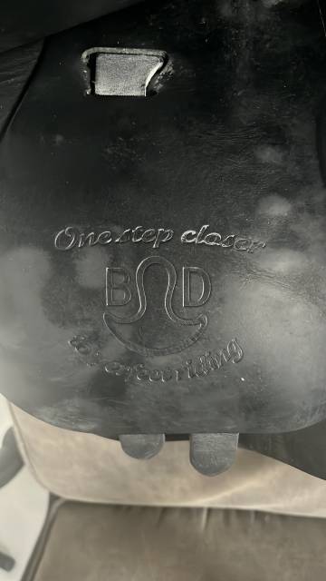 Sella da salto ostacoli Delgrange  17.5" - 2020