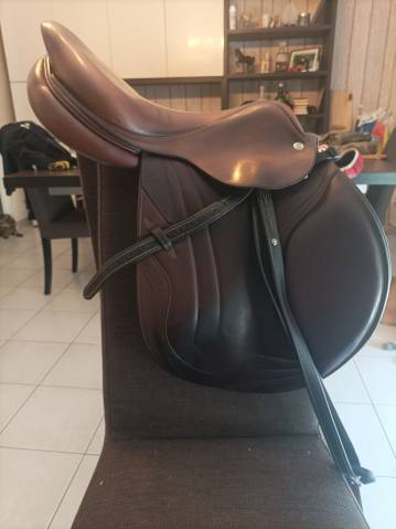 Sella da salto ostacoli CWD  17.5" - 2012