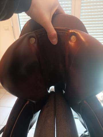 Sella da salto ostacoli CWD  17.5" - 2012