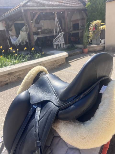 Sella da dressage Antarès  17" - 2015