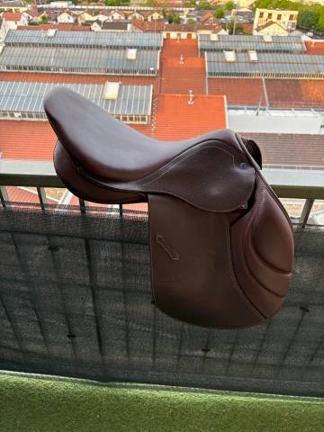 Sella da salto ostacoli Stubben  19" - 2025