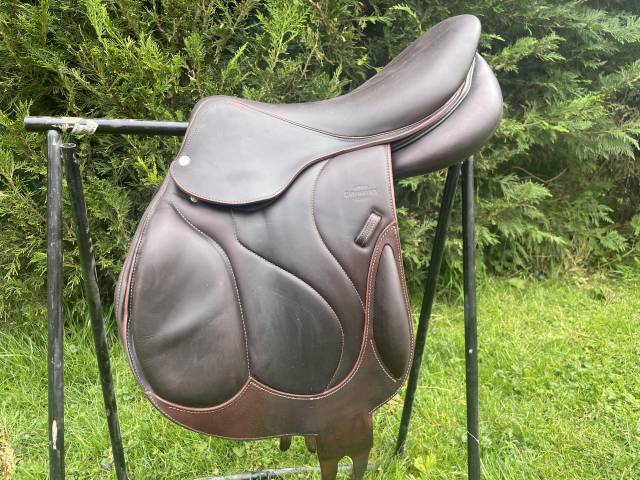 Sella da salto ostacoli Devoucoux chiberta S 17" - 2022