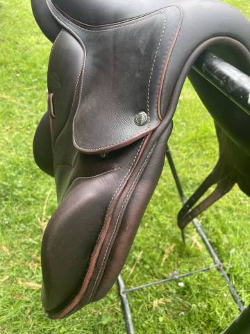 Sella da salto ostacoli Devoucoux chiberta S 17" - 2022