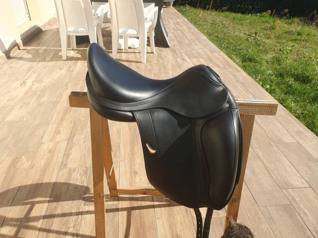 Sella da dressage Equipe  17.5" - 2016