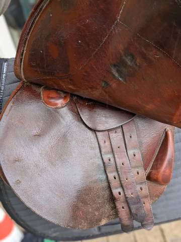 Sella da salto ostacoli Belloir  17.5" - 2005