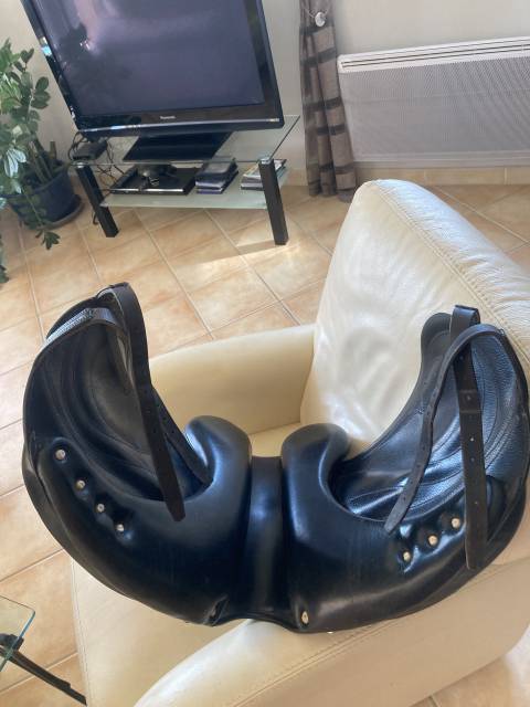 Sella da dressage Antarès  17" - 2007