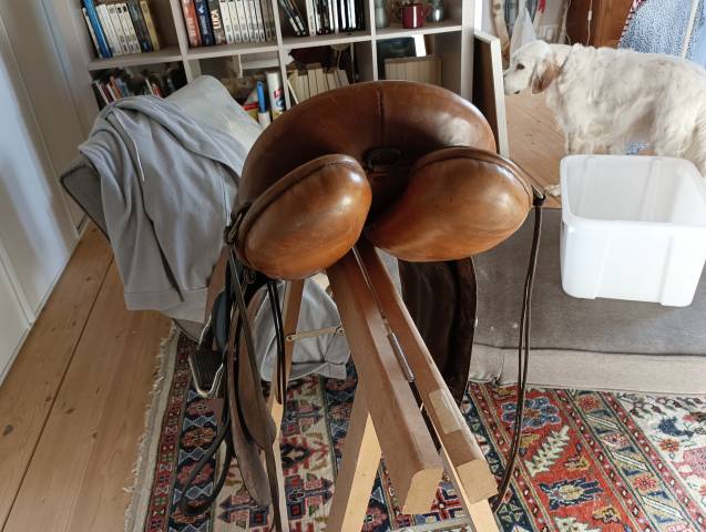 Sella da trekking Ronzon  18" - 2003