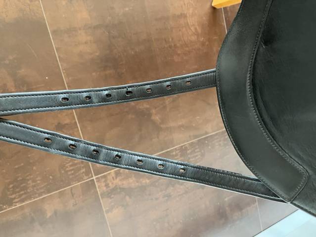Sella da dressage Bates  18" - 2020