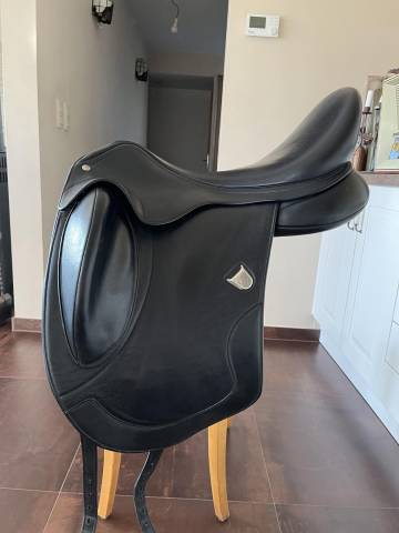 Sella da dressage Bates  18" - 2020