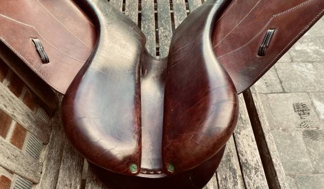 Sella da dressage Devoucoux  17" - 2007