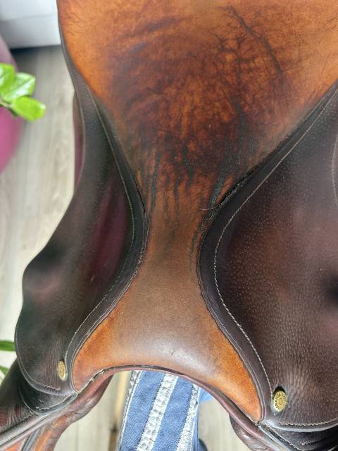 Sella da salto ostacoli Delgrange  17.5" - 2010