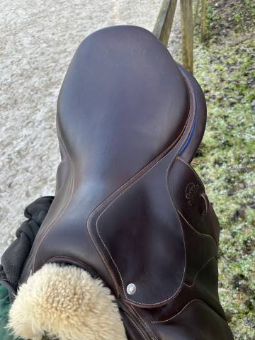 Sella da salto ostacoli Devoucoux  17.5" - 2021