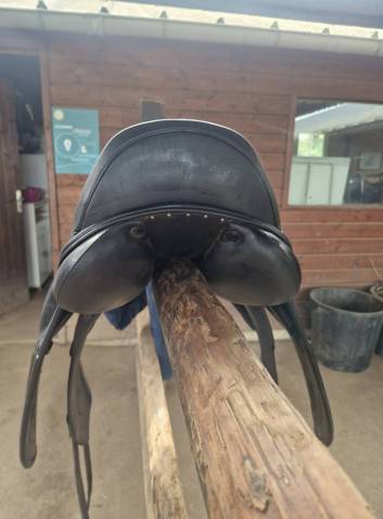 Sella da dressage Antarès  17" - 2017