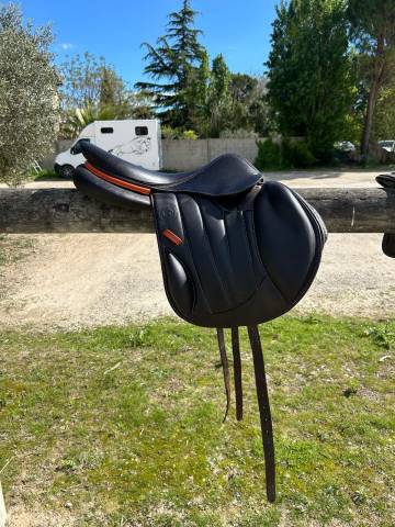 Sella da salto ostacoli Forestier  17.5" - 2022