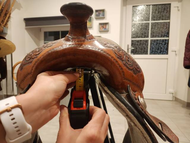 Sella western   15.5" - 2015