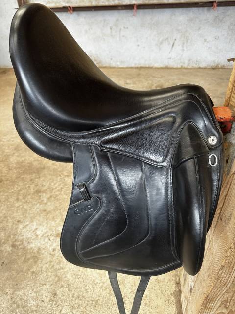 Sella da dressage CWD  17.5" - 2021