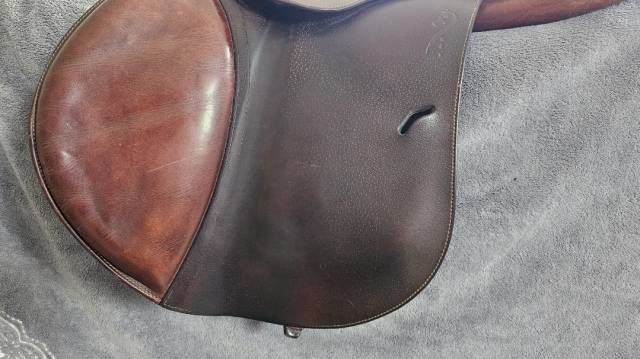 Sella da salto ostacoli Antarès  18" - 2005